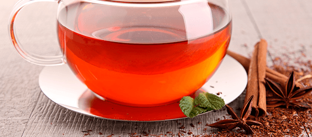 ¿Cómo Tomar té de Manzanilla y Canela Para Combatir el Reflujo?
