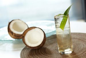 ¿El Agua de Coco es Buena Para la Gastritis?4